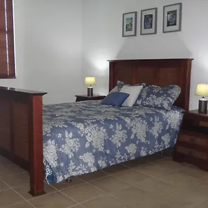 https://sunset-paradise-ocean-view-penthouse-apartment.comcaribbean.com